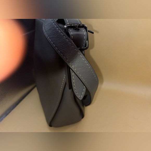 Coach Purse Gray Leather Dufflette 21377 Crossbody Shoulder Bag - Picture 2 of 10